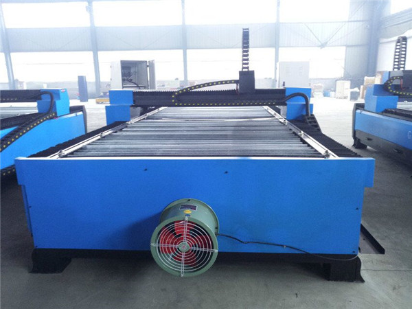 Kína szénacél / rozsdamentes acél CNC plazmavágó gép ára