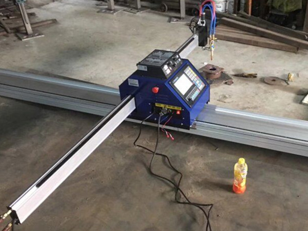 Fémmegmunkáló gép effektív terület 1500 * 2500mm plazma CNC vágógép plazma fáklyával és ívmagassággal