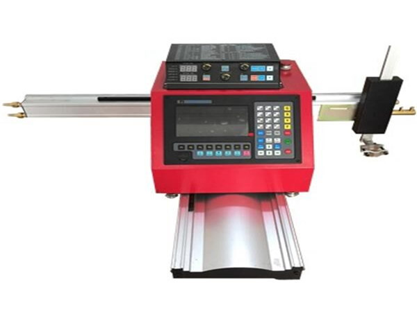 Hordozható CNC láng / plazmavágó gép; 40 A-tól 400 A-ig terjedő plazmaforrással