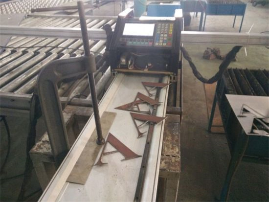 Kína gyártója CNC plazma vágó és lángvágó gépet vágott alumínium rozsdamentes acél / vas / fém